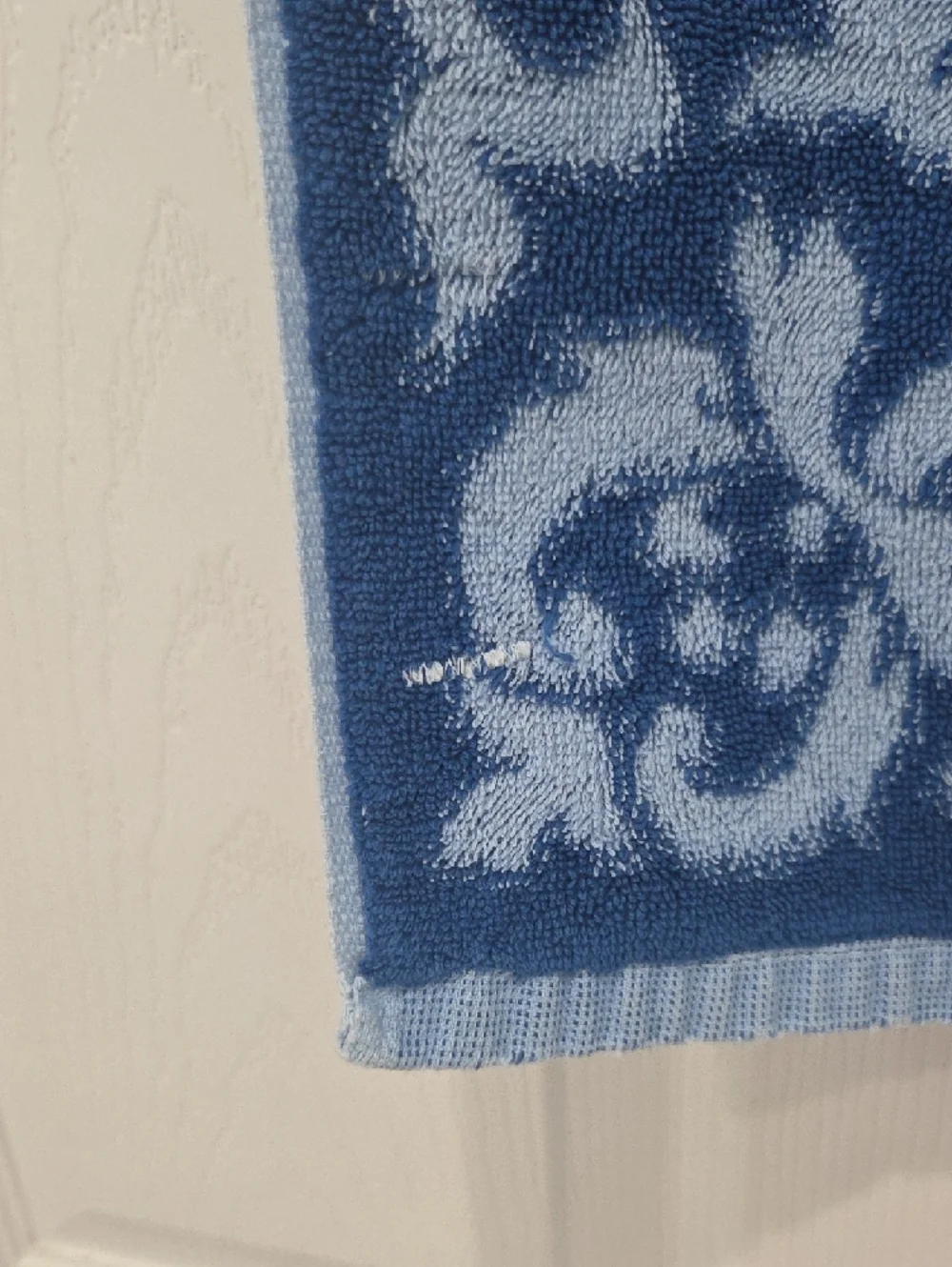 Vintage Blue Floral Jacquard Hand Towel